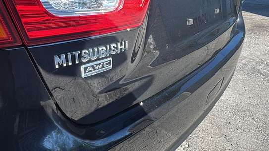 Mitsubishi RVR image 11
