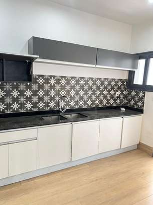 Appartement F4 à Louer - Cité Keur Gorgui image 4