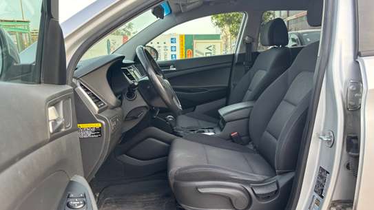 HYUNDAI TOUCSON VENAT image 10