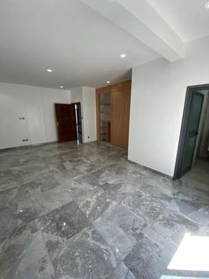 Immeuble R+6 à vendre à Mermoz image 6