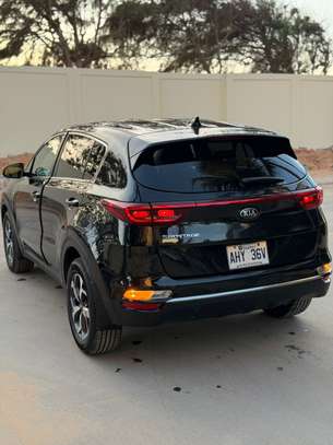 KIA SPORTAGE image 5