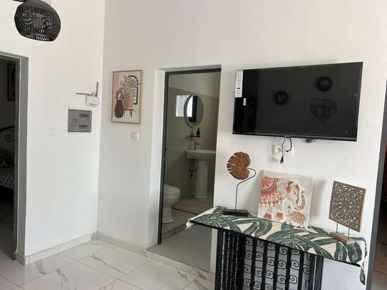 Location Magnifique Villa meublée 7 pièces SIPRES image 12