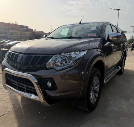 MITSUBISHI L200 - 2017 image 8