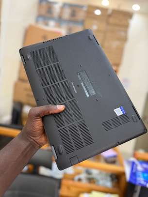 Dell Latitude 5400 image 5