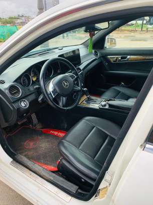 Mercedes C300 2012 image 8