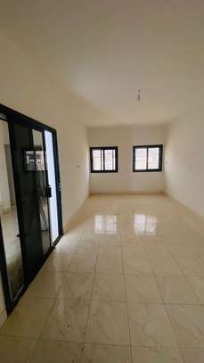 VILLA F4 image 5