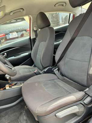 Kia rio image 7