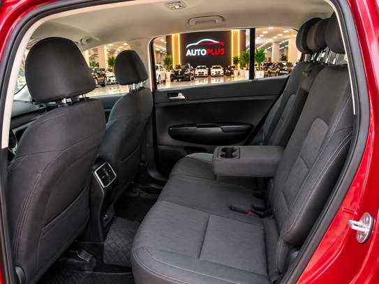 Kia Sportage 2018 clean image 6