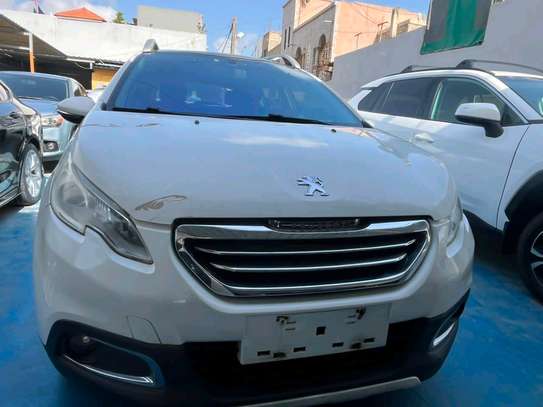 Peugeot 2008 image 2