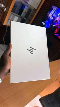 Hp830 G8 image 3