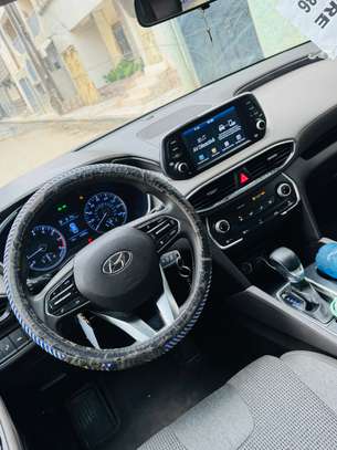 Hyundai Santafe 2019 image 6