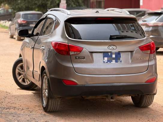 Hyundai Tucson image 4
