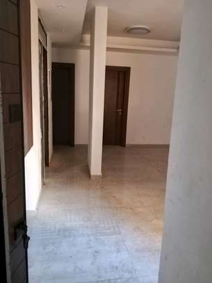 Appartement neuf à Vendre au Point E image 4