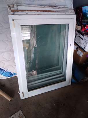 Porte et fenêtre en pvc double vitrage image 2