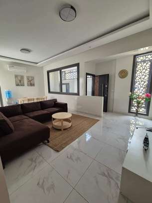 Maison F4 meublée - NGOR image 12