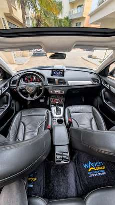 Audi Q3 Full Black 2019 image 2