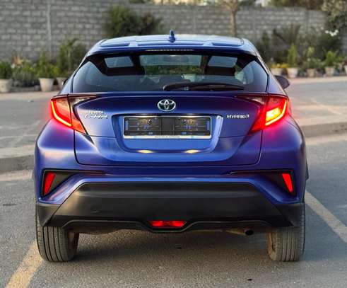 Toyota ch-r 2023 image 9