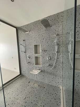 Penthouse F5, F3 & F2 corniche Almadies image 8