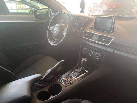 Mazda 3 2017 full option image 7