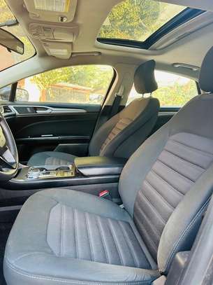 Je vend ma ford fusion 2017 automatic essence image 6