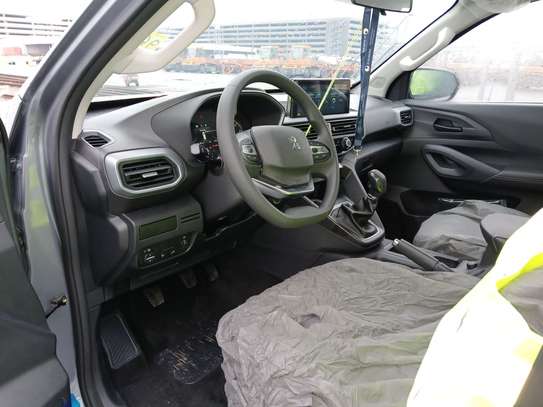 PEUGEOT LANDTREK DC Année 2026 Diesel manuel image 3
