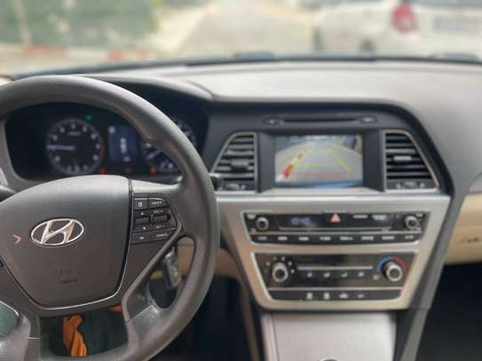 Hyundai sonata image 11