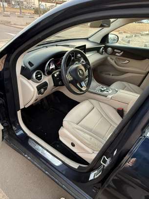 MERCEDES BENZ GLC 300 AMG EDITION image 7