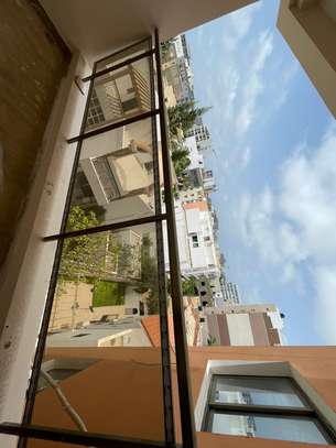 Appartement haut standing à louer aux almadies derriere BOA image 3