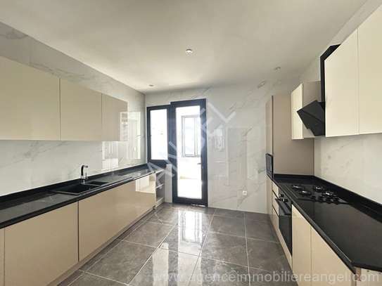 Ref_2706_GL F4 avec une vue dégagée à louer aux Almadies image 4