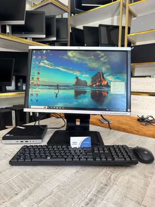ORDINATEUR DE BUREAU HP / CORE i5 image 1