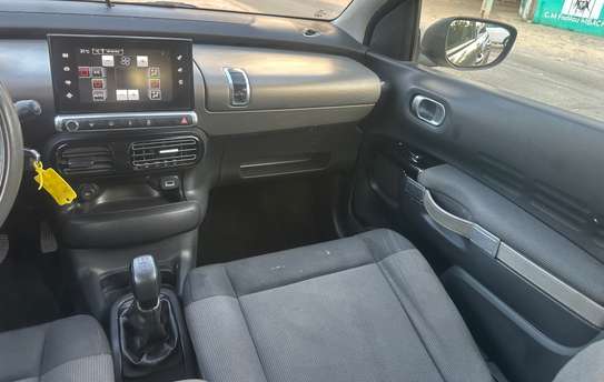 Citroën c4 cactus manuel diesel venant image 6