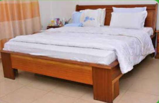 lit 3 places + matelas +2 coffrets image 1