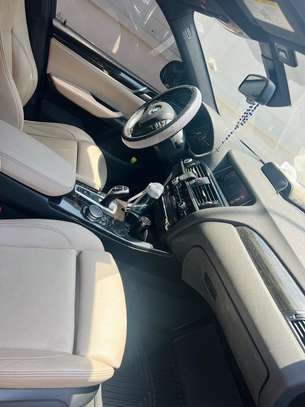 BMW X4 2016 image 9