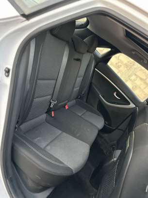 Hyundai Elantra GT 2017 venant image 12