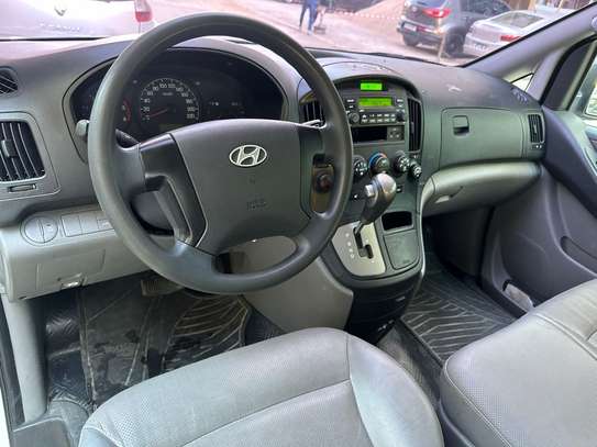 Hyundai Starex 2015 image 6