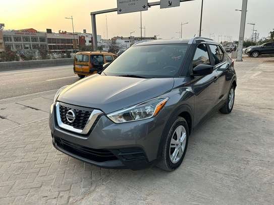 NISSAN KICKS image 1