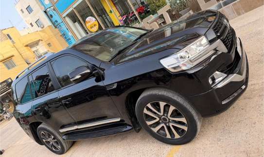 Toyota Land Cruiser V8 – 2021 image 4