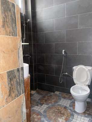 Villa R+2 à vendre Tf aux Maristes image 4