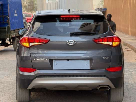HYUNDAI TUCSON  2018 image 2
