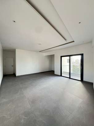 Appartement F4 à louer au Point E image 14