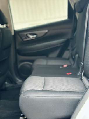 Nissan Rogue 4/4 année 2017 image 9