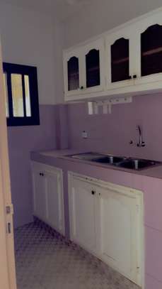 Appartement au rez de chaussée à Keur Gorgui image 3