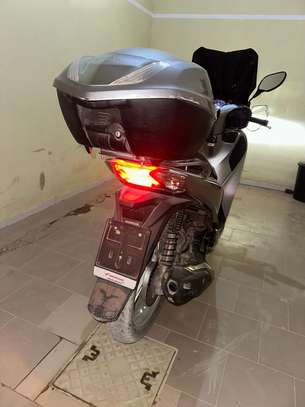 Vente Honda SH 125 venant avec ses papiers image 10