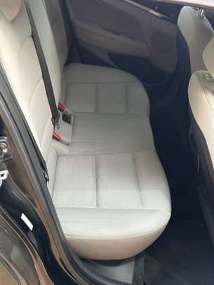 Hyundai Elantra 2017 image 13