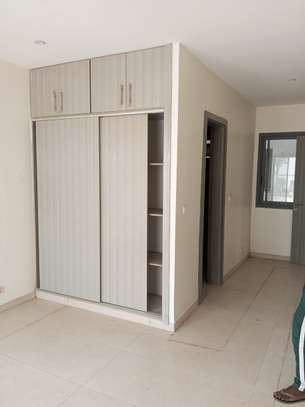 DES APPARTEMENTS ET STUDIOS A USAGE MIXTE A LOUER image 8