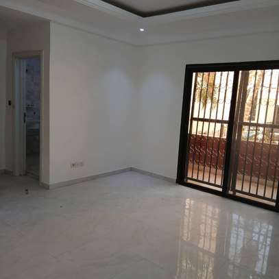 Trois chambres à louer par mois image 12