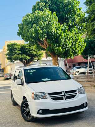 Dodge GRANDE CARAVAN image 1