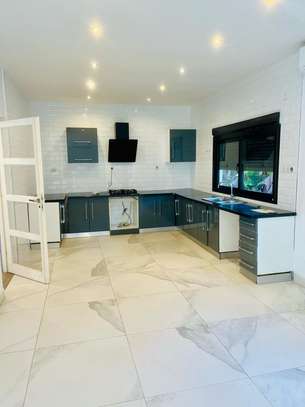 Résidence Privée & Luxueuse aux Almadies image 4