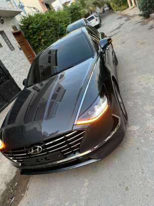 Hyundai sonata image 5