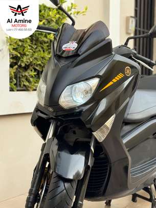 Yamaha Xmax New model (Phase 2) image 8